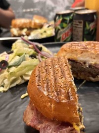 آمریکن برگر American burger 