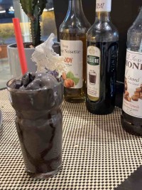 شیک شکلات موز milkshake chocolate banana