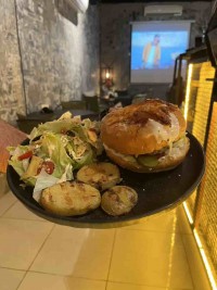 برگر فرانسوی French burger 
