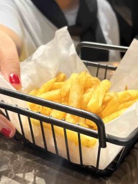 سیب زمینی سرخ کرده French fries