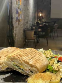  پنینی مرغ وکره جعفری